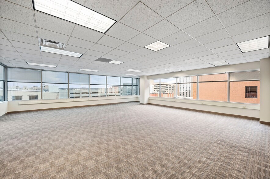 More Photos Of 221 3rd Ave SE, Cedar Rapids Unknown For Lease