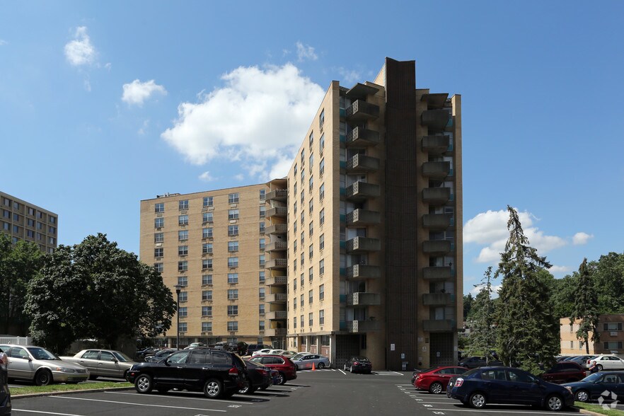 More Photos Of 2375 Woodward St, Philadelphia Apartments For Lease