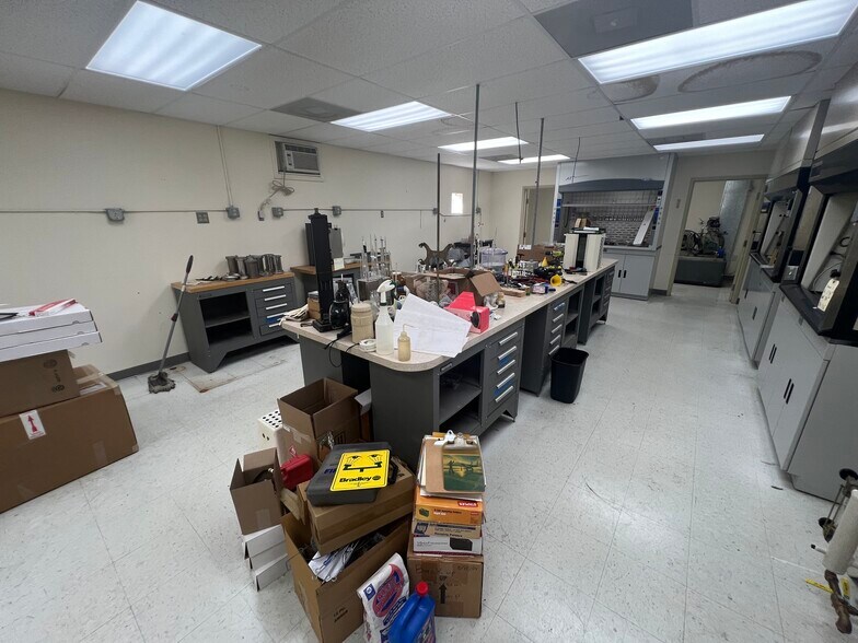 More Photos Of 1515 W Hillsborough Ave, Tampa Freestanding For Sale