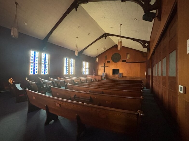 More Photos Of 4808 Eastern Ave, Cincinnati Religious Facility For Sale