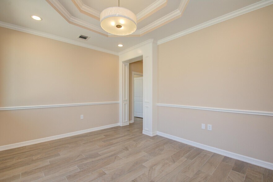 More Photos Of 7070 Knights Ct, Missouri City Medical For Sale