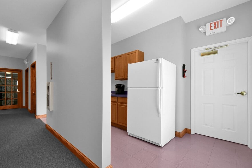More Photos Of 10400 Blacklick Eastern Rd, Pickerington Medical For Lease