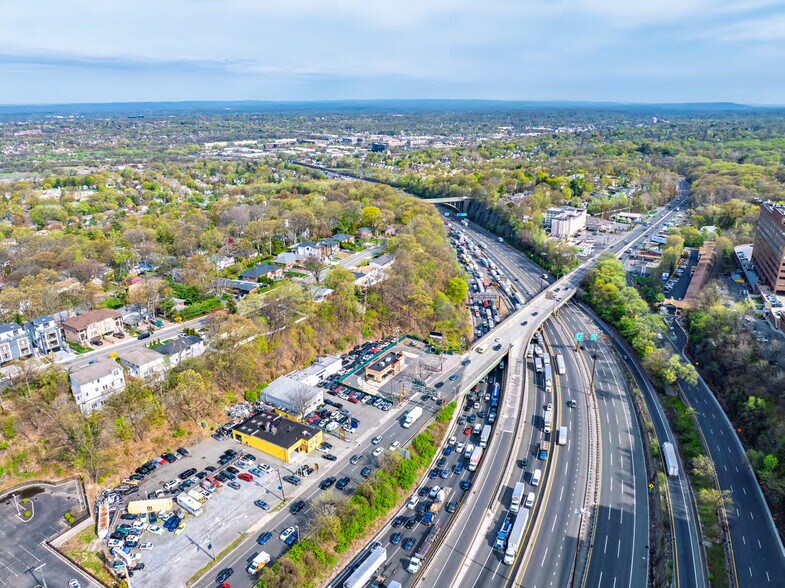 More Photos Of 2215 State Route 4, Fort Lee Land For Lease