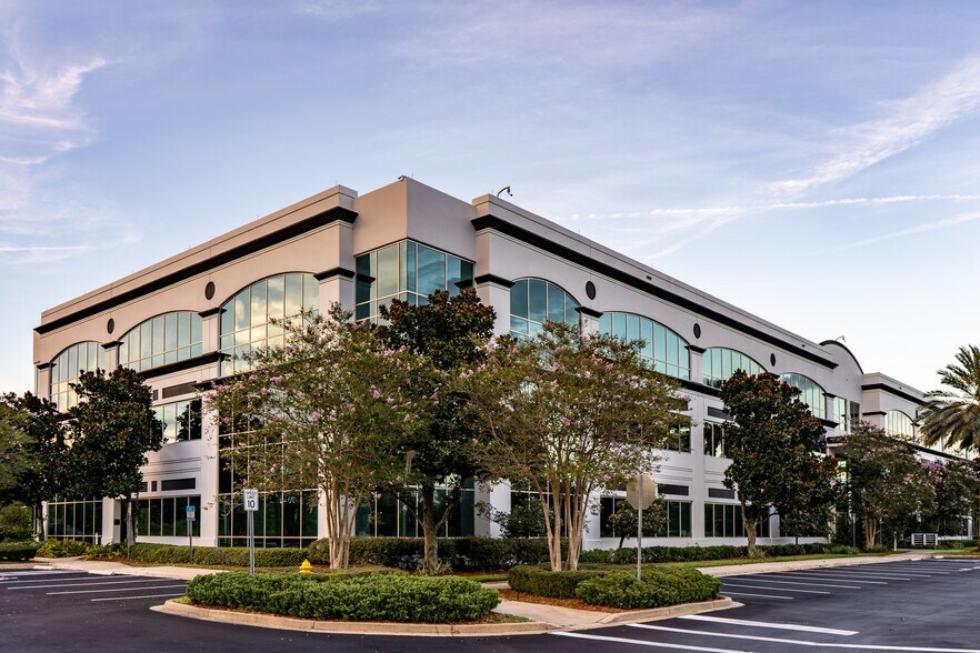 More Photos Of 10751 Deerwood Park Blvd, Jacksonville Office For Lease