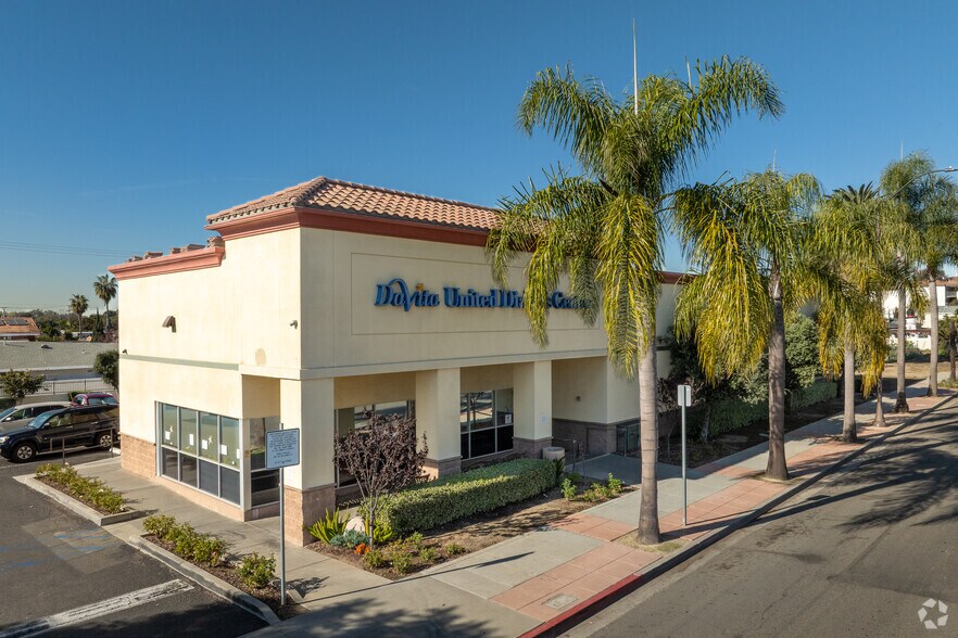 Primary Photo Of 3111 Long Beach Blvd, Long Beach Medical For Sale