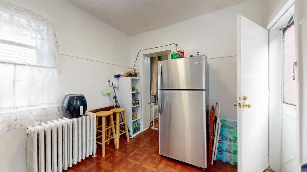 More Photos Of 603 11th St, Union City Apartments For Sale