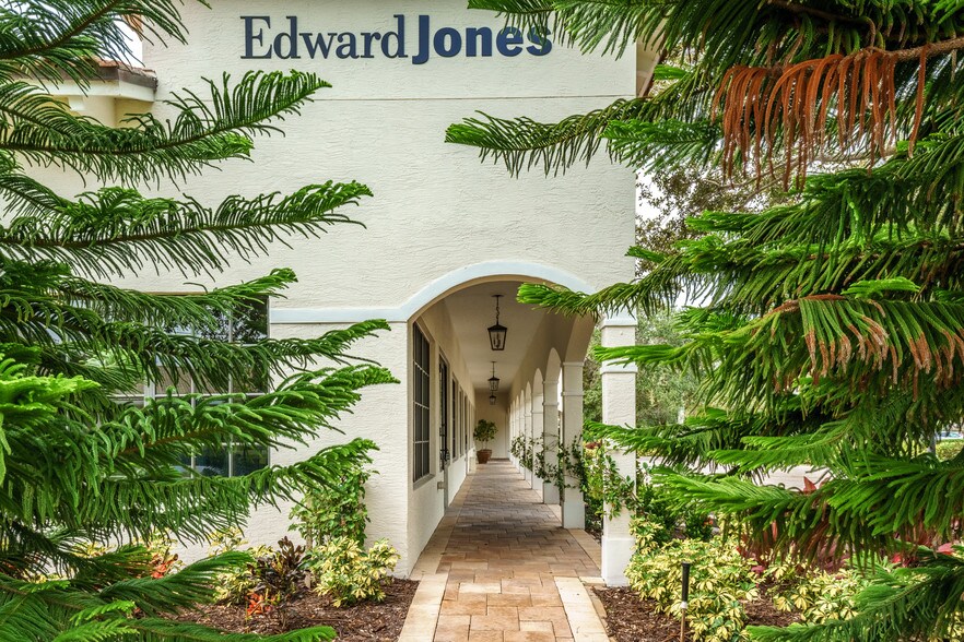 More Photos Of 390 Tequesta Dr, Jupiter Office For Lease