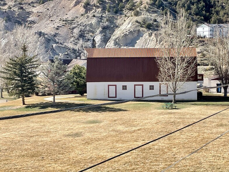 More Photos Of 50 Chambers Ave, Eagle Storefront For Lease