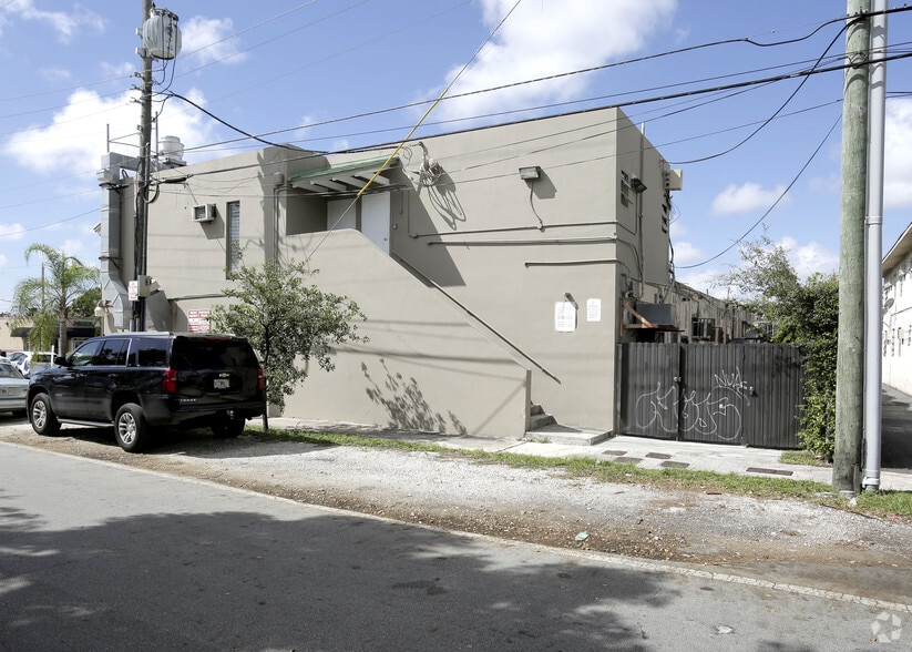 More Photos Of 2301-2319 NW 7th St, Miami Unknown For Lease
