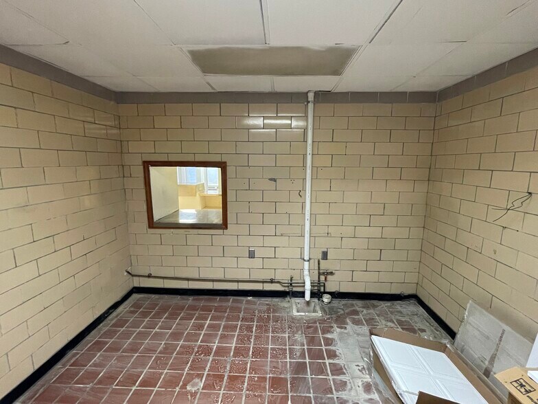 More Photos Of 62-64 W Antietam St, Hagerstown Apartments For Lease