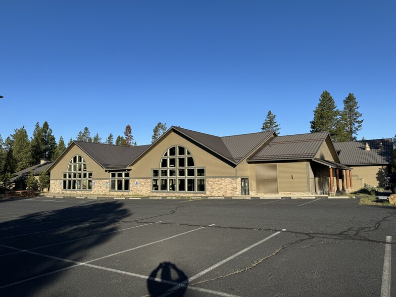 Primary Photo Of 18135 Cottonwood Rd, Sunriver Health Club For Sale