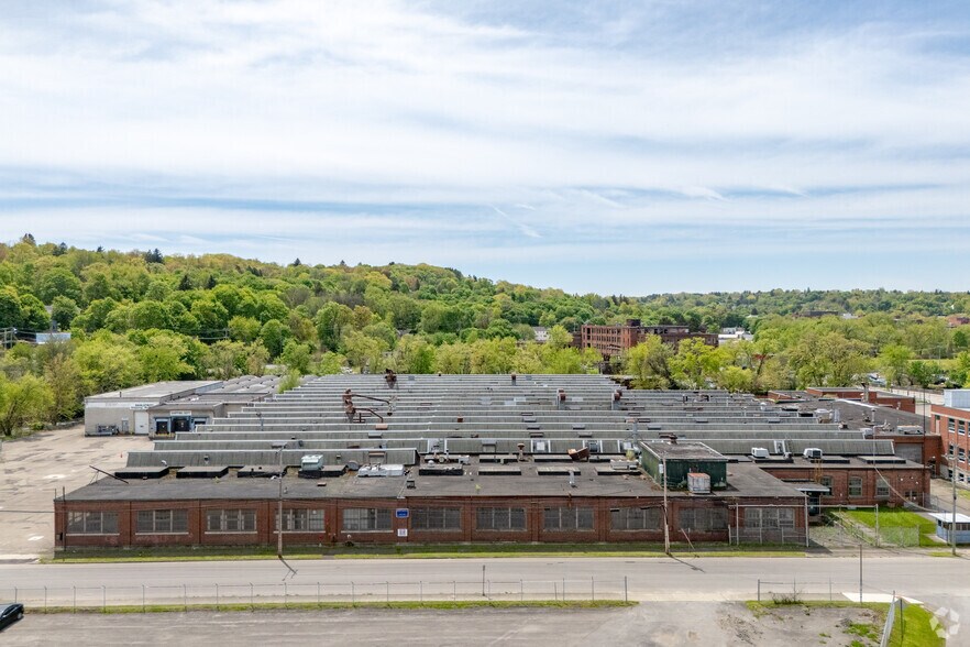 More Photos Of 402 Chandler St, Jamestown Manufacturing For Sale