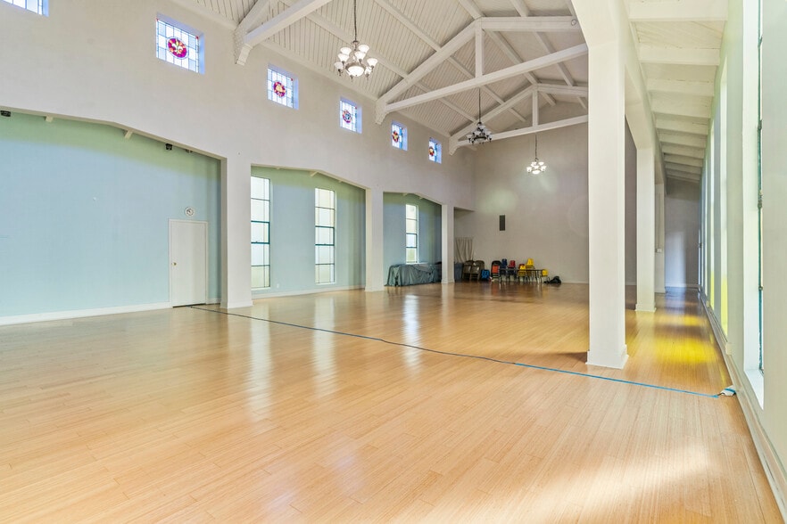 More Photos Of 6555 Geary Blvd, San Francisco Religious Facility For Sale