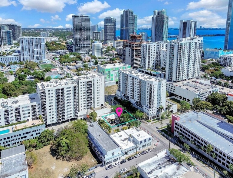 More Photos Of 2426 NE 2nd Ave, Miami Restaurant For Sale