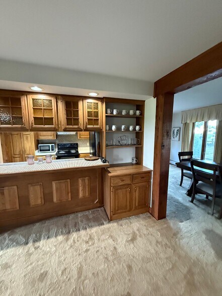 More Photos Of 11502 E Thompson Rd, Indianapolis Specialty For Sale