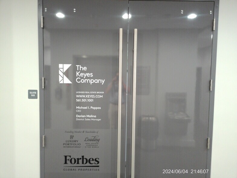 More Photos Of 200 W Palmetto Park Rd, Boca Raton Office For Lease