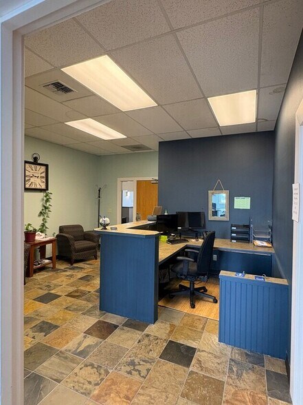 More Photos Of 2602 N Proctor St, Tacoma Office For Lease