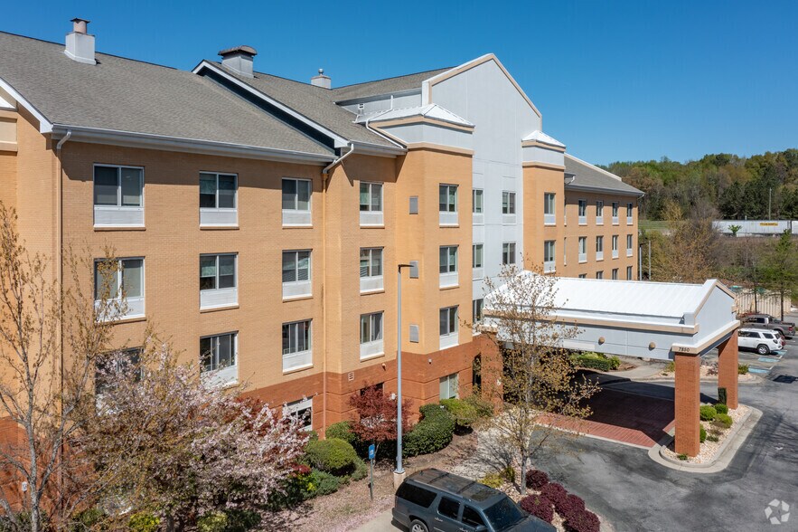 More Photos Of 7850 Stonecrest Sq, Lithonia Hotel For Sale