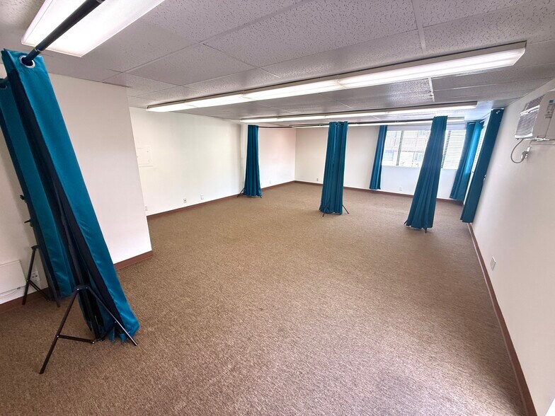More Photos Of 1354 N Coast Hwy 101, Encinitas Office For Lease