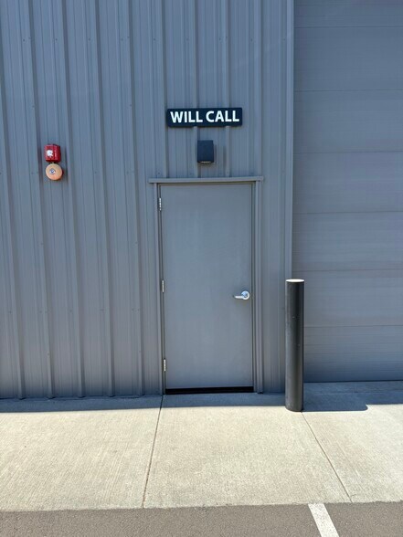 More Photos Of 4055 S Grant St, Washougal Industrial For Sale