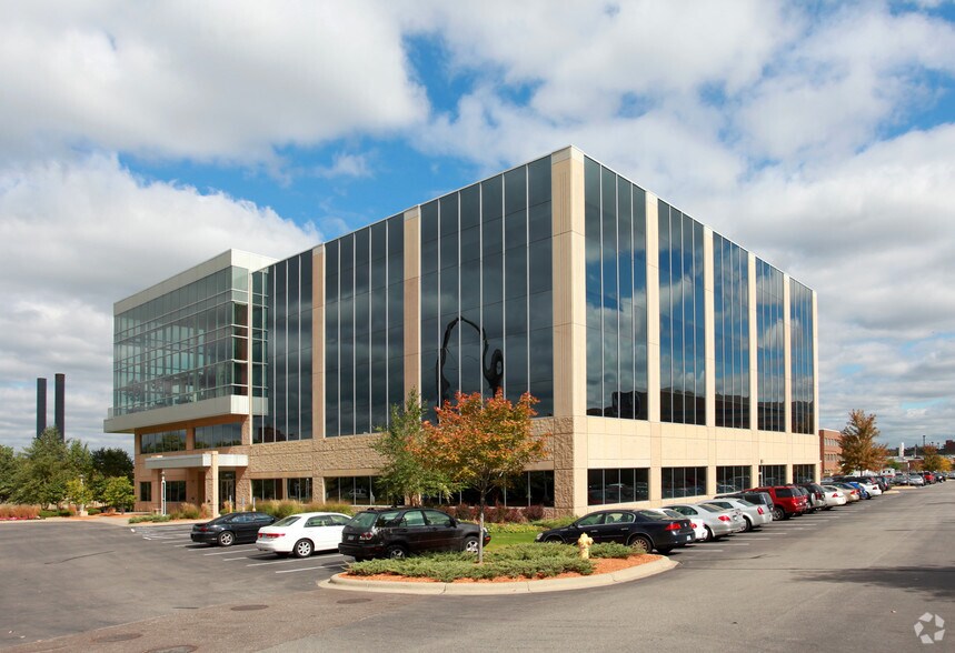 Primary Photo Of 1101 W River Pky, Minneapolis Office For Lease