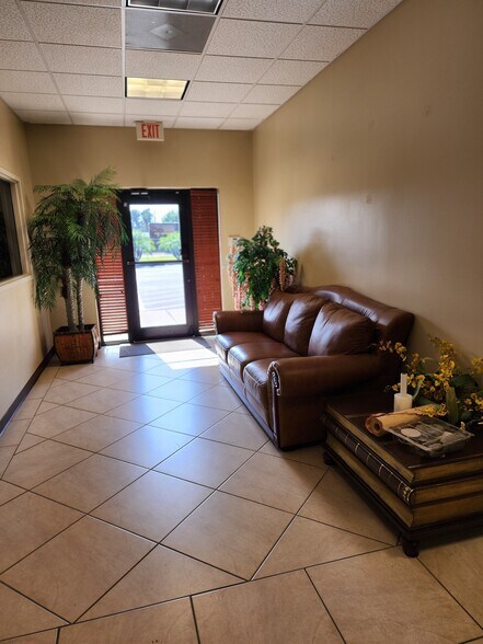 More Photos Of 8141 Mainline, Fort Myers Warehouse For Lease