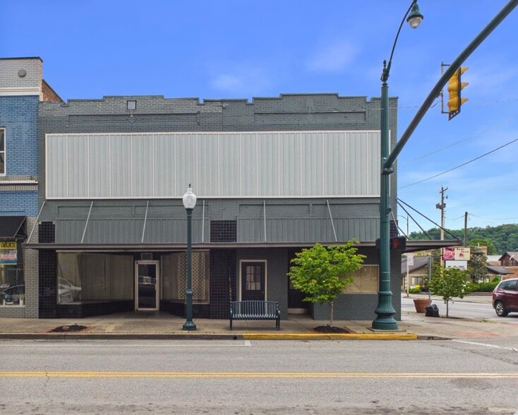 More Photos Of 123 S 3rd St, Ironton Storefront Retail Office For Sale