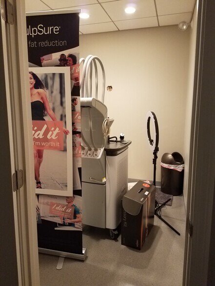 More Photos Of 1860-1868 Centre St, West Roxbury General Retail For Sale