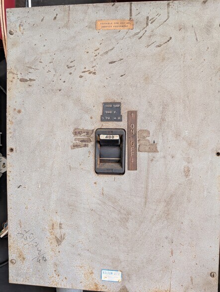 More Photos Of 341 Fairfield Rd, Freehold Warehouse For Lease