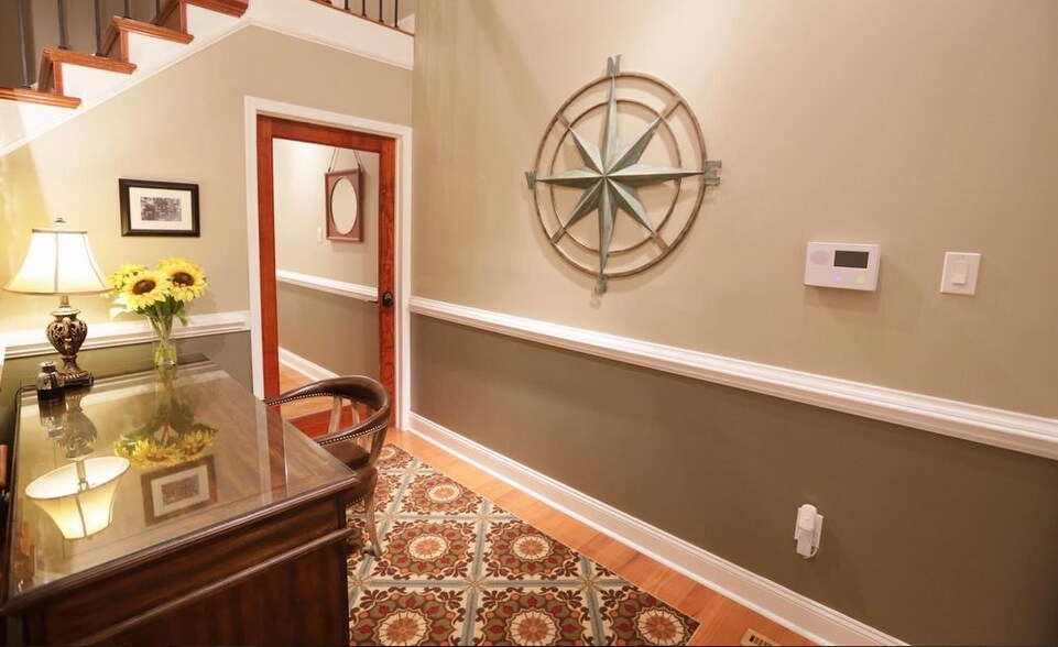 More Photos Of 400 Southlake Blvd, Richmond Office For Lease