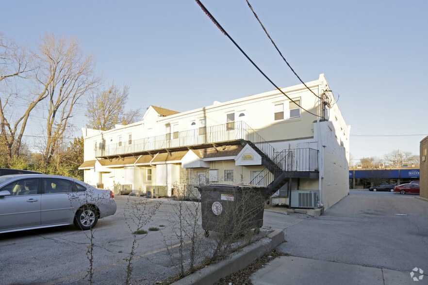 More Photos Of 520-532 S York St, Elmhurst Office Residential For Lease
