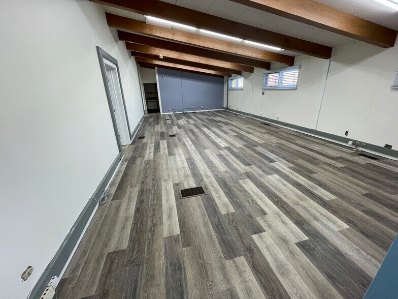 More Photos Of 215 E 7th St, Loveland Freestanding For Lease