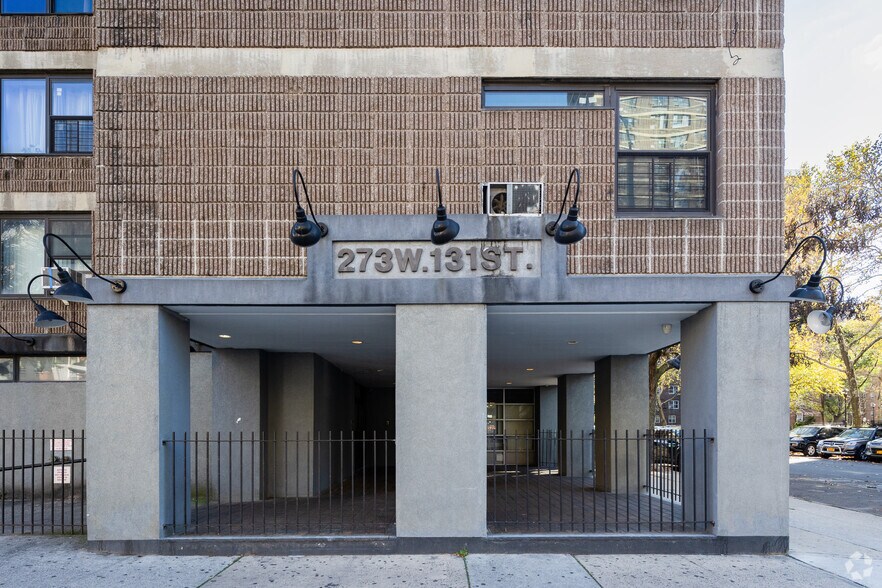 More Photos Of 2450 Frederick Douglass Blvd, New York Apartments For Lease