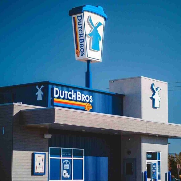 More Photos Of 325 Pine St, Galt Fast Food For Sale