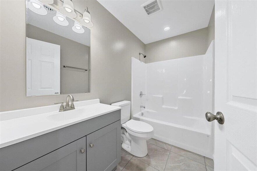More Photos Of 117 Hatcher St, Park City Apartments For Sale
