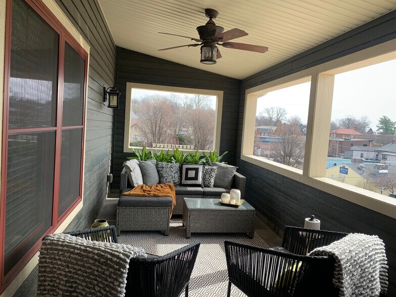 More Photos Of 2111-2115 E 12th St, Davenport Apartments For Sale