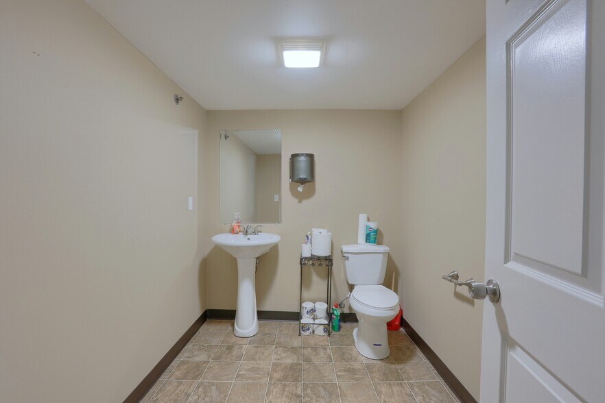 More Photos Of 46819 Garfield Rd, Macomb Medical For Sale
