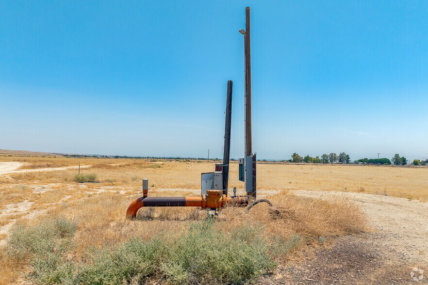 More Photos Of Valley West Rd, Taft Land For Sale