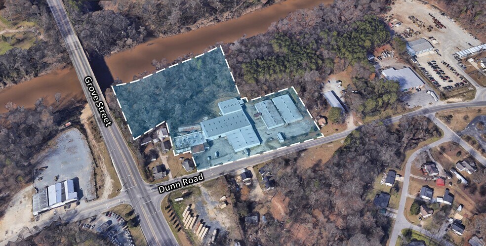 More Photos Of 225 Dunn Rd, Fayetteville Showroom For Sale