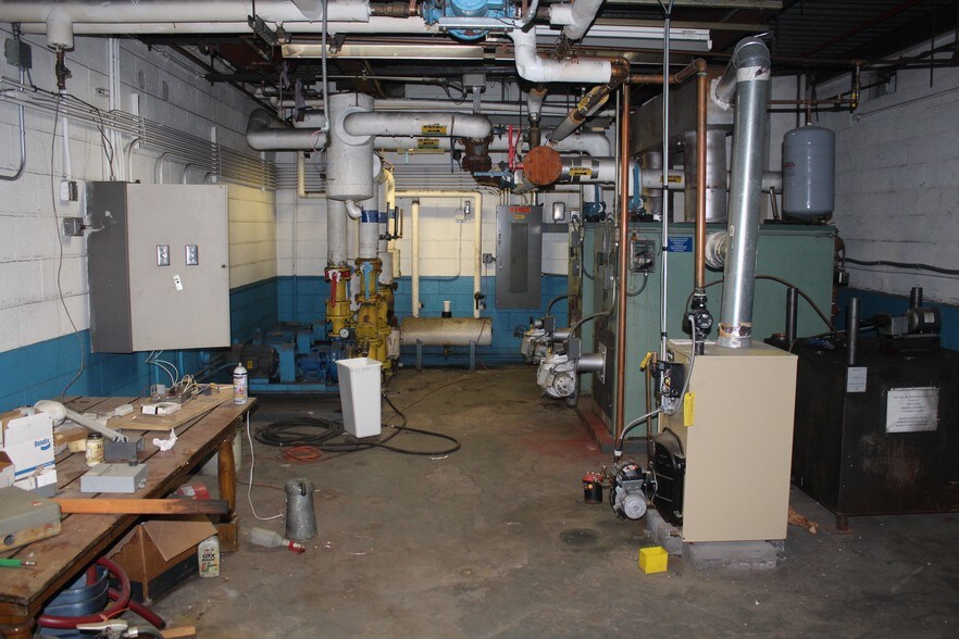 More Photos Of 700 Nepperhan Ave, Yonkers Warehouse For Sale