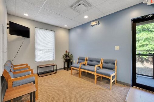 More Photos Of 12 Sammy McGhee Blvd, Jasper Medical For Sale