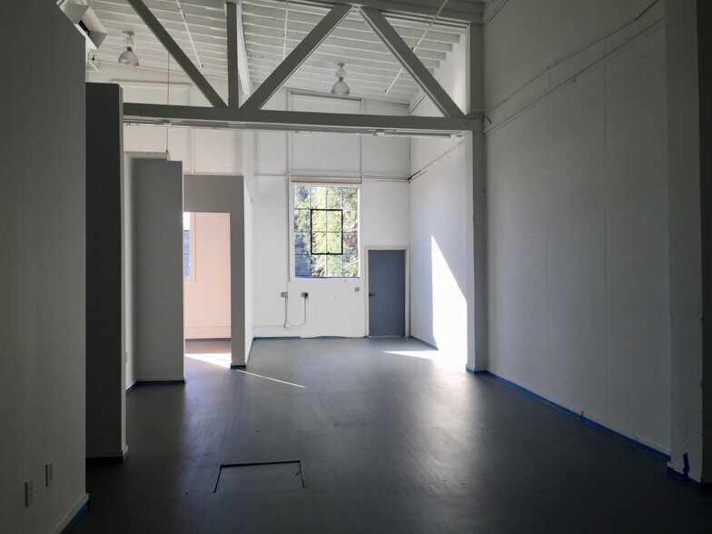 More Photos Of 1300 Elmer St, Belmont Warehouse For Lease