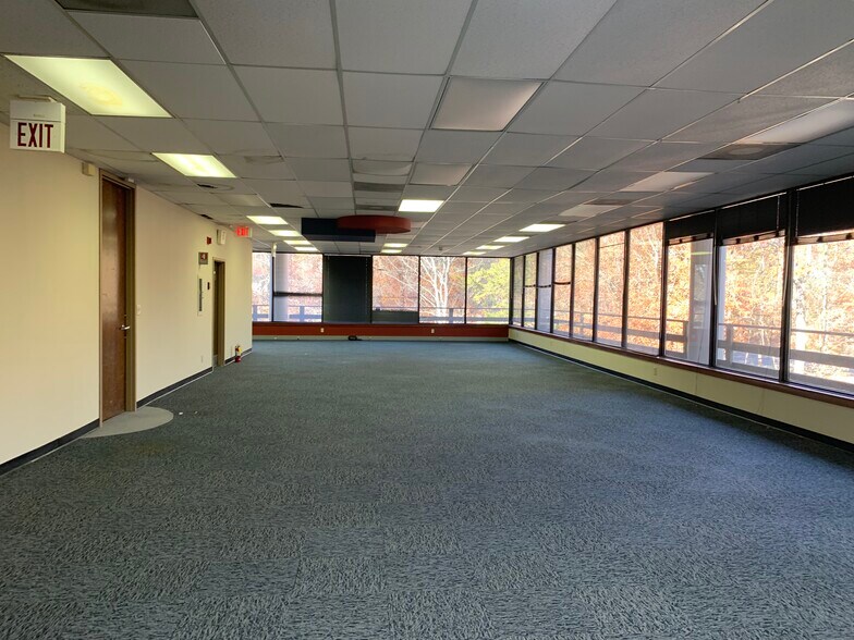 More Photos Of 330 Research Ct, Peachtree Corners Loft Creative Space For Sale