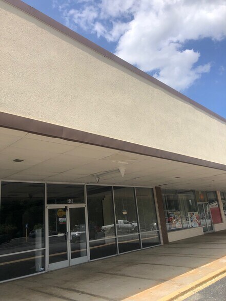 More Photos Of 748-796 W Spring St, Monroe Unknown For Lease