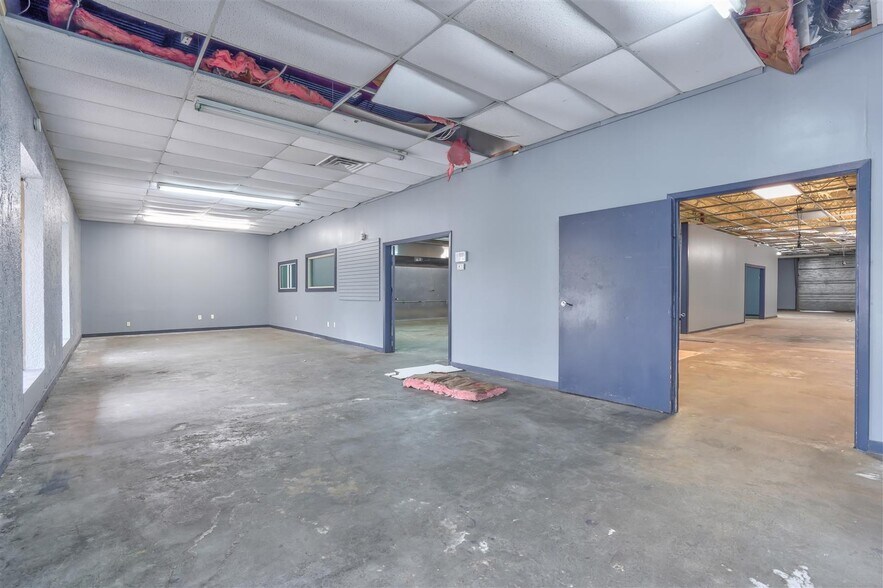 More Photos Of 6801 Highway Blvd, Katy Freestanding For Sale