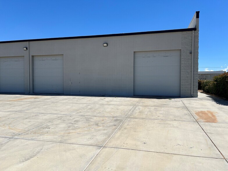 More Photos Of 10690 G Ave, Hesperia Warehouse For Lease