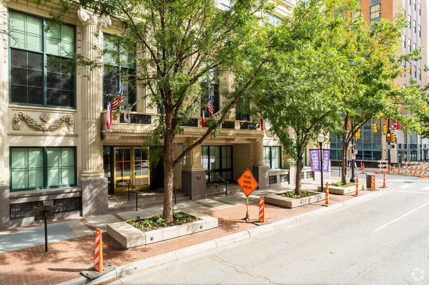 More Photos Of 110 W 7th St, Fort Worth Office Residential For Sale