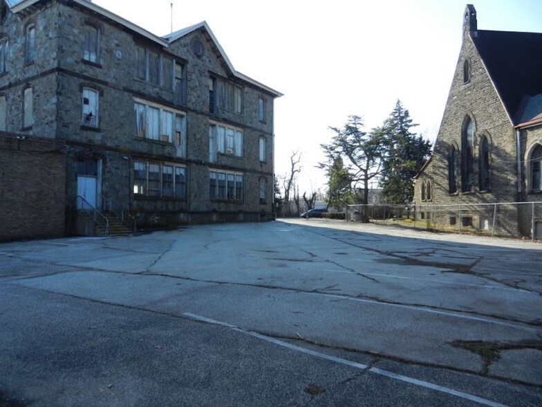 More Photos Of 4701 Germantown Ave, Philadelphia Office For Lease