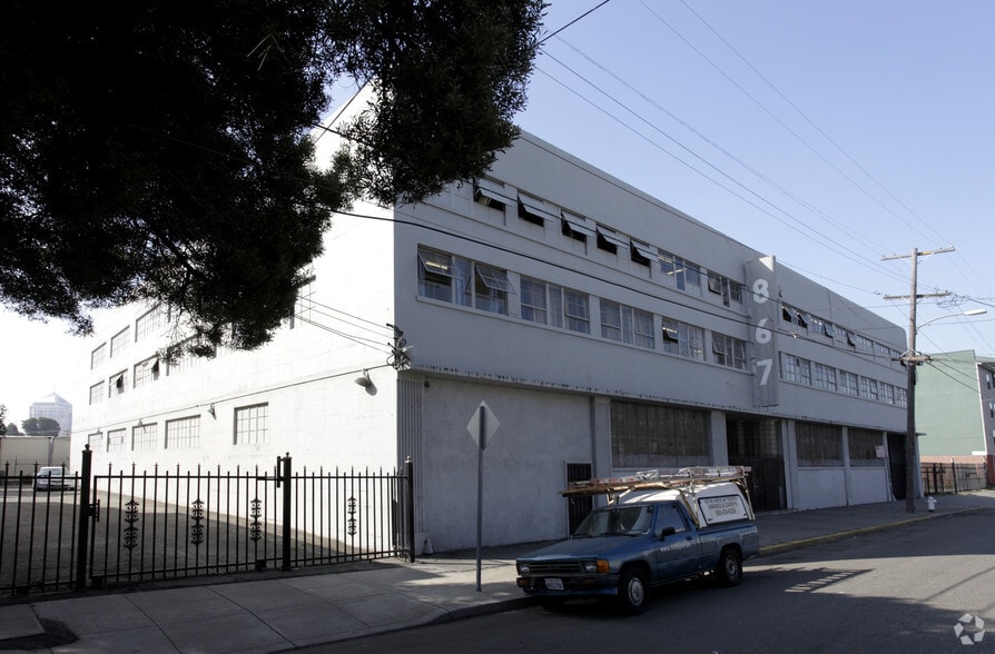 More Photos Of 865-867 Isabella St, Oakland Warehouse For Lease