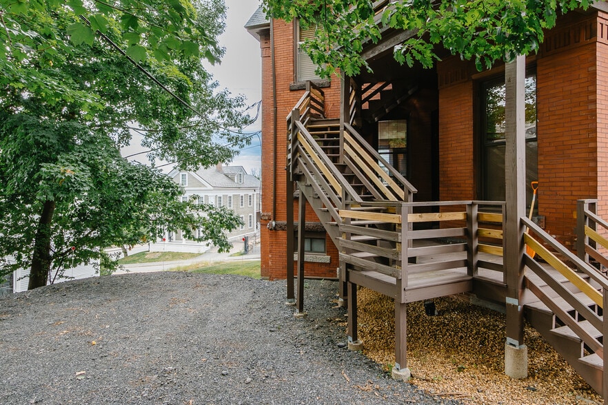 More Photos Of 25 Harvard St, Worcester Office For Lease
